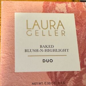 Laura Geller Baked Blush-N-Highlight Duo in Pink Potporri/French Kiss